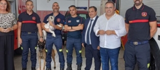 El Ayuntamiento de Almuñécar y la Diputación Provincial ensalzan el trabajo de la Unidad Canina de Rescate de Bomberos sexitanos en situaciones críticas y manifiestan su apoyo incondicional.